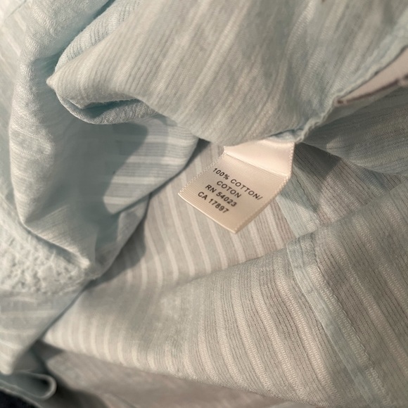 Banana Republic S long sleeve light blue blouse - Picture 7 of 11